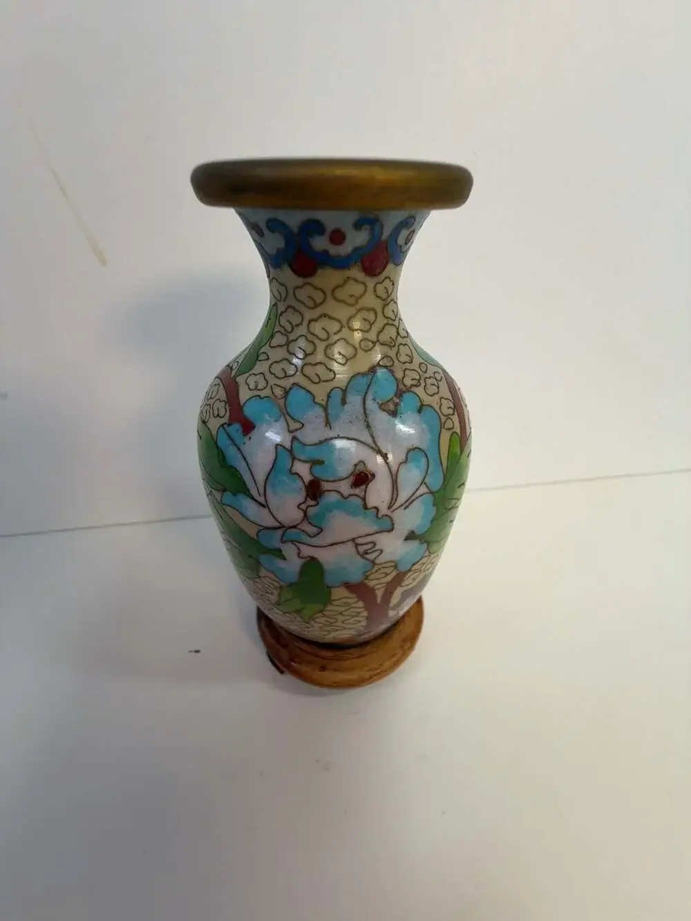 Vintage Chinese Cloisonné Floral Enamel Bud Vase with Wooden‎ Stand